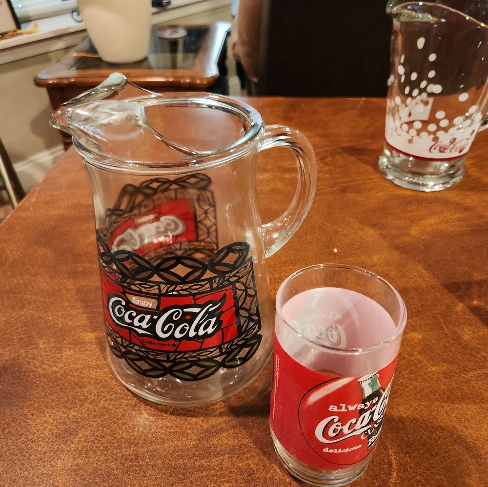 Coca-Cola Glass Pitcher with Red and Black Design - Picture 3 of 5